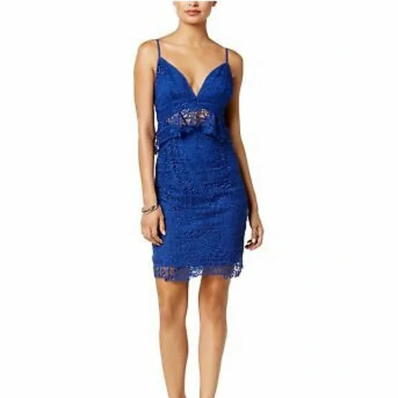 Guess Floral Embroidery V-Neck Sheath Dress Guess Floral Embroidery V-Neck Sheath Dress